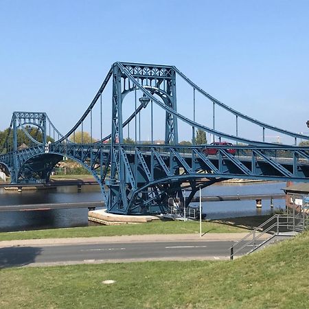 Kapitanswohnung Kaiser Wilhelm Brucke ヴィルヘルムスハーフェン エクステリア 写真